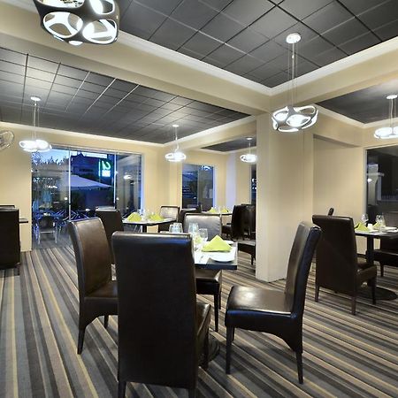 West Palm Inn Flic-en-Flacq 外观 照片