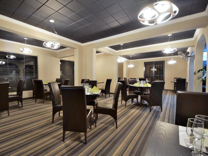 West Palm Inn Flic-en-Flacq 外观 照片