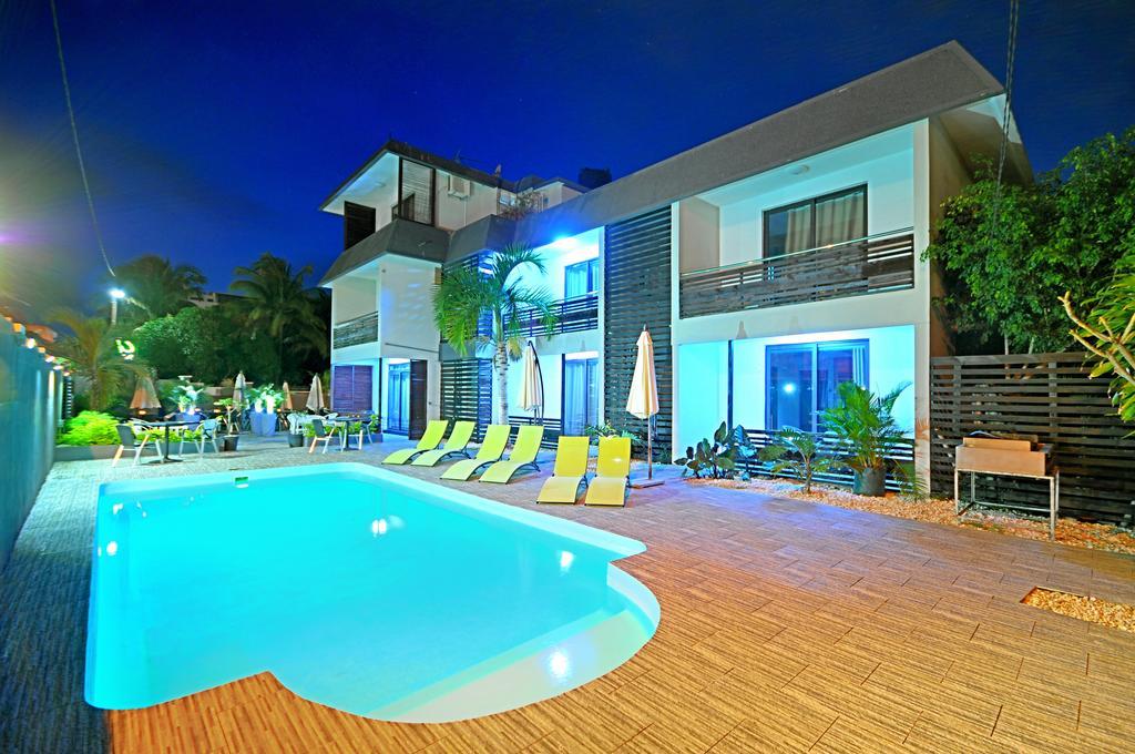 West Palm Inn Flic-en-Flacq 外观 照片